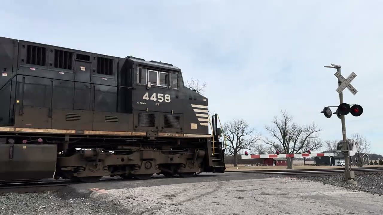True Rd Railroad Crossing, Graytown, OH (Video 2)