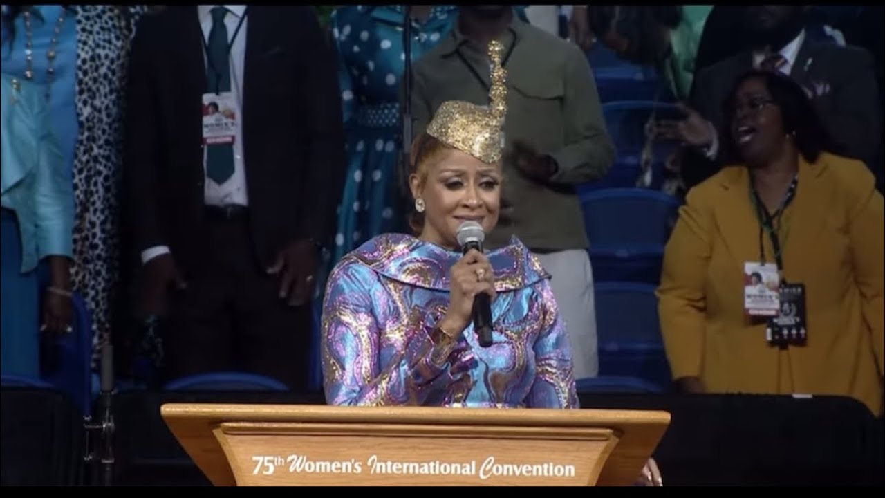 Dorinda Clark There’s a storm on the ocean. Glory,glory Hallelujah. Can’t nobody do me like Jesus
