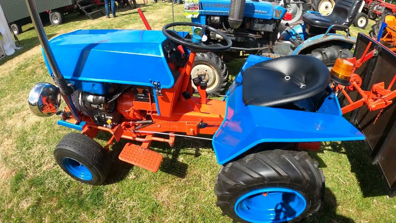 1969 Gutbrod 1032 435cc 1-Cyl Diesel Compact Garden Tractor (9 HP)