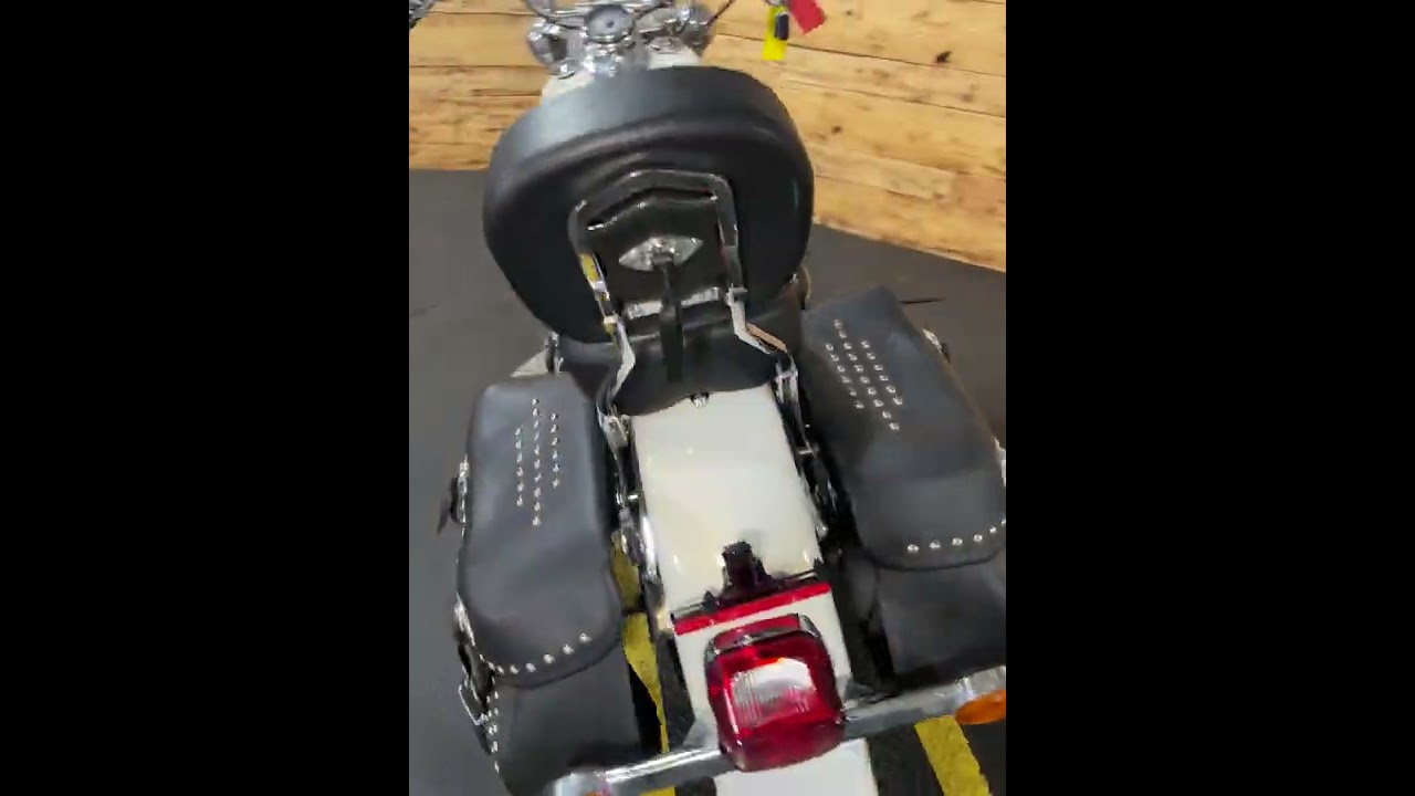 2014 Softail Heritage Classic UHD050885R