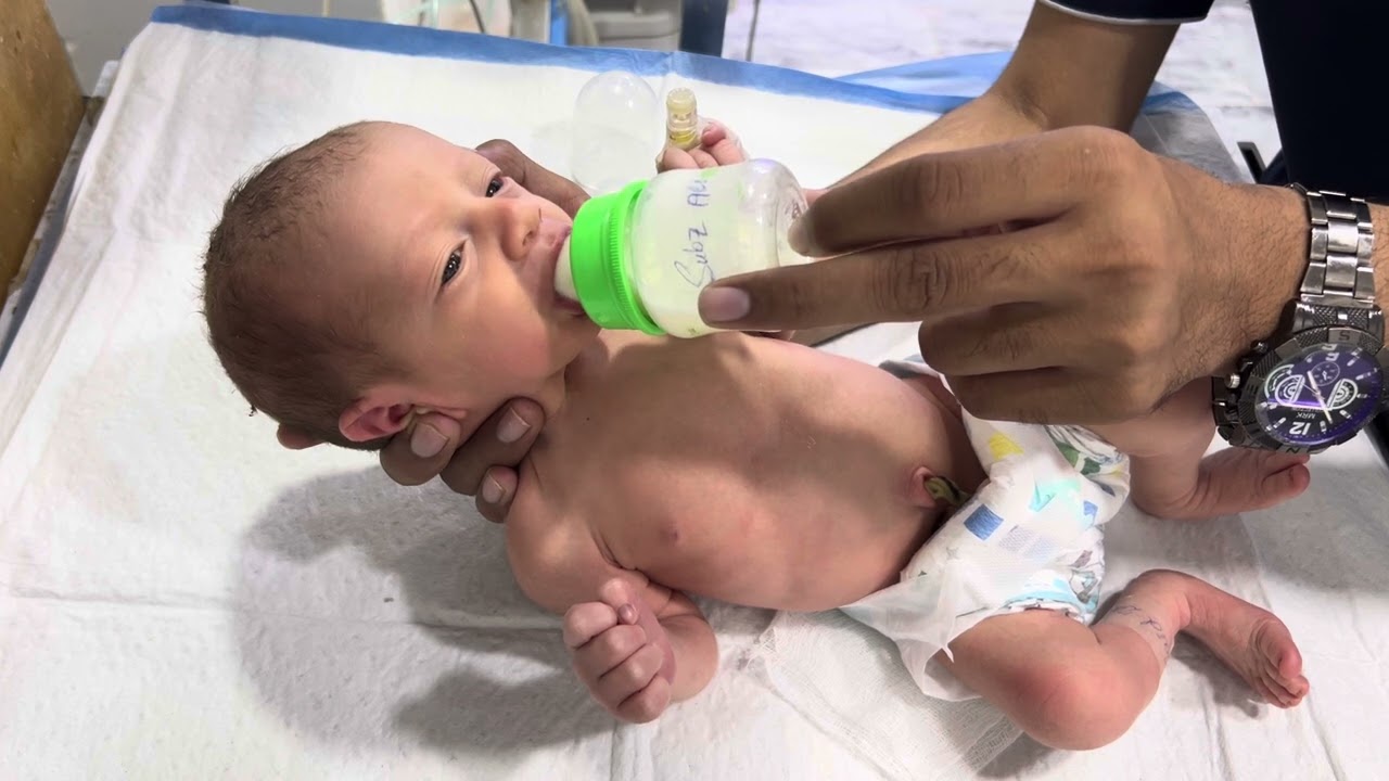 Cute Little Baby Feeding Trial in NICU Care 💞 | Nurse Care & Lovely Moment 😘 #newbornbaby #babycare 