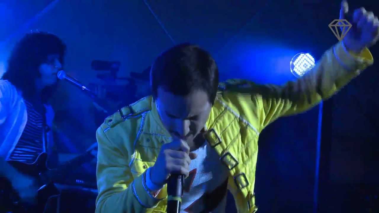 God Save the Queen - Under Pressure (20/SET/12)