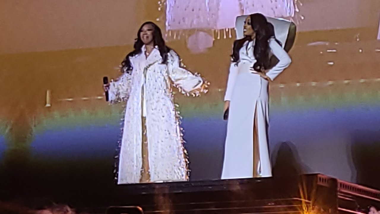 Brandy & Monica live 