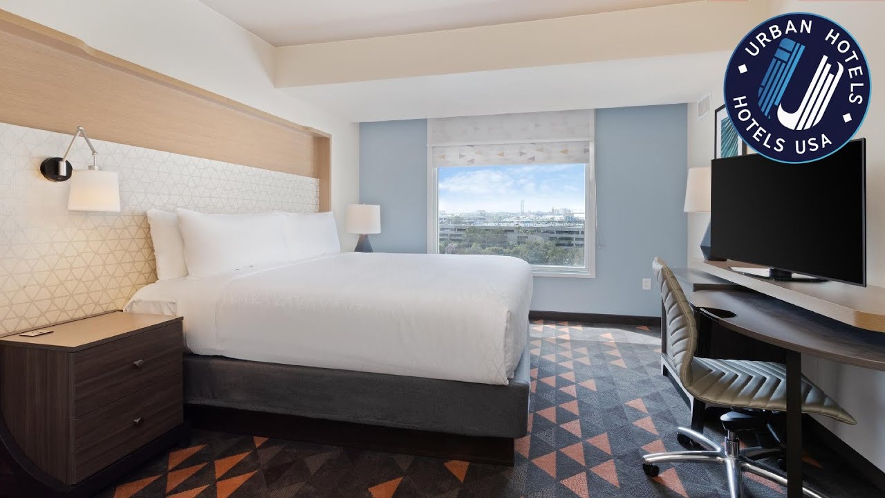 Holiday Inn & Suites Across from Universal Orlando by IHG | United States 🏩