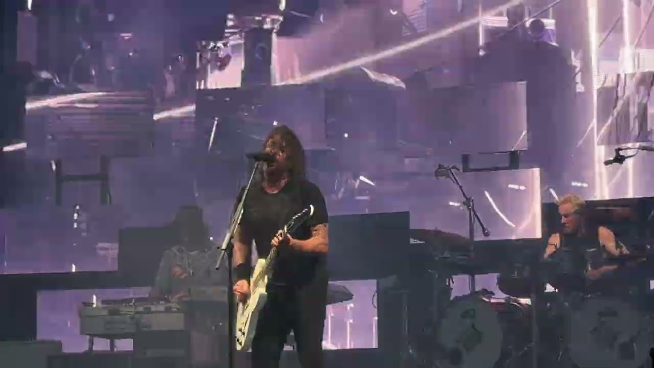 20240721 FOO FIGHTERS - 09 - Breakout - BOSTON