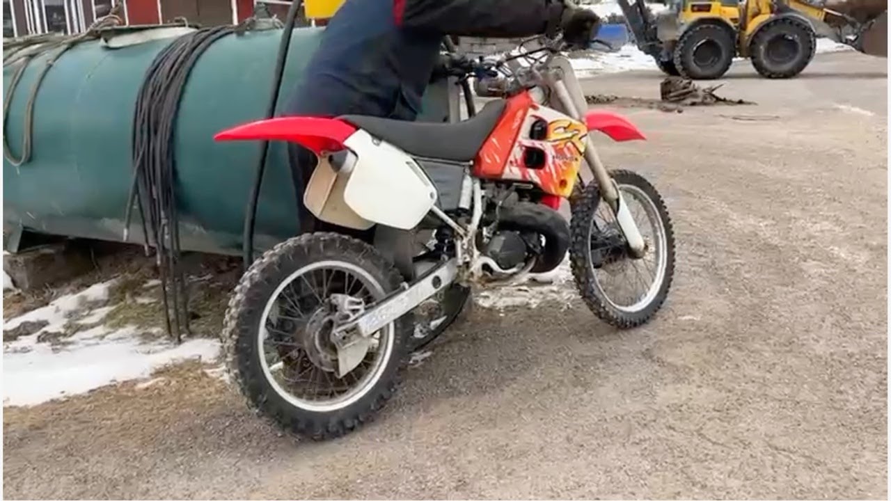 Köp Crossmotorcykel Honda 250 på Klaravik