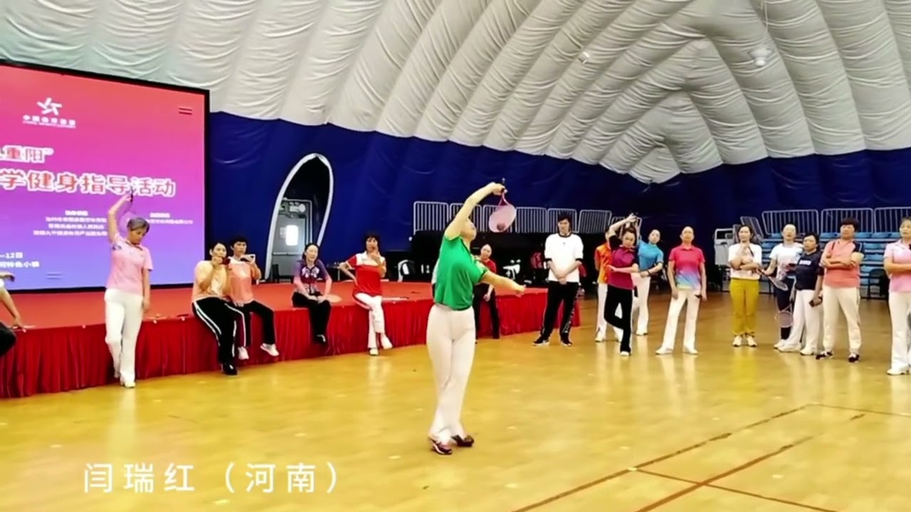 柔力球高手分享难度动作