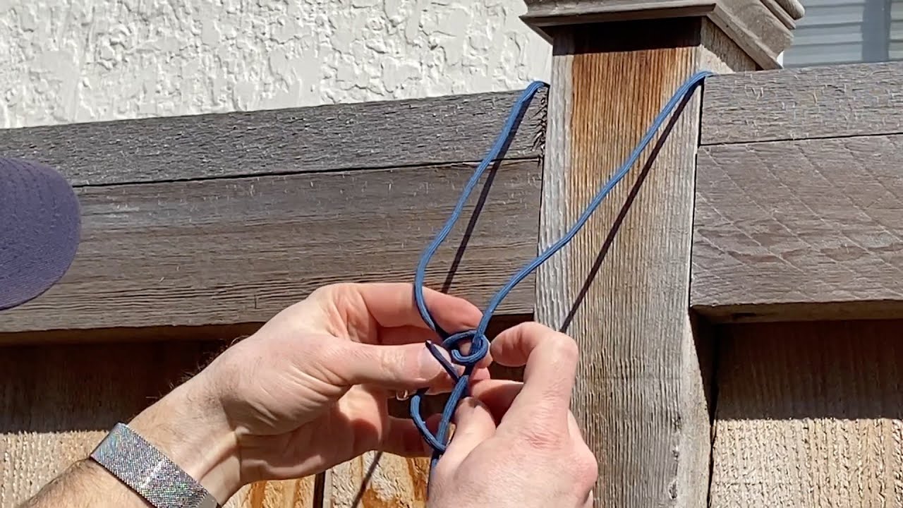 stringing a clothesline with three knots