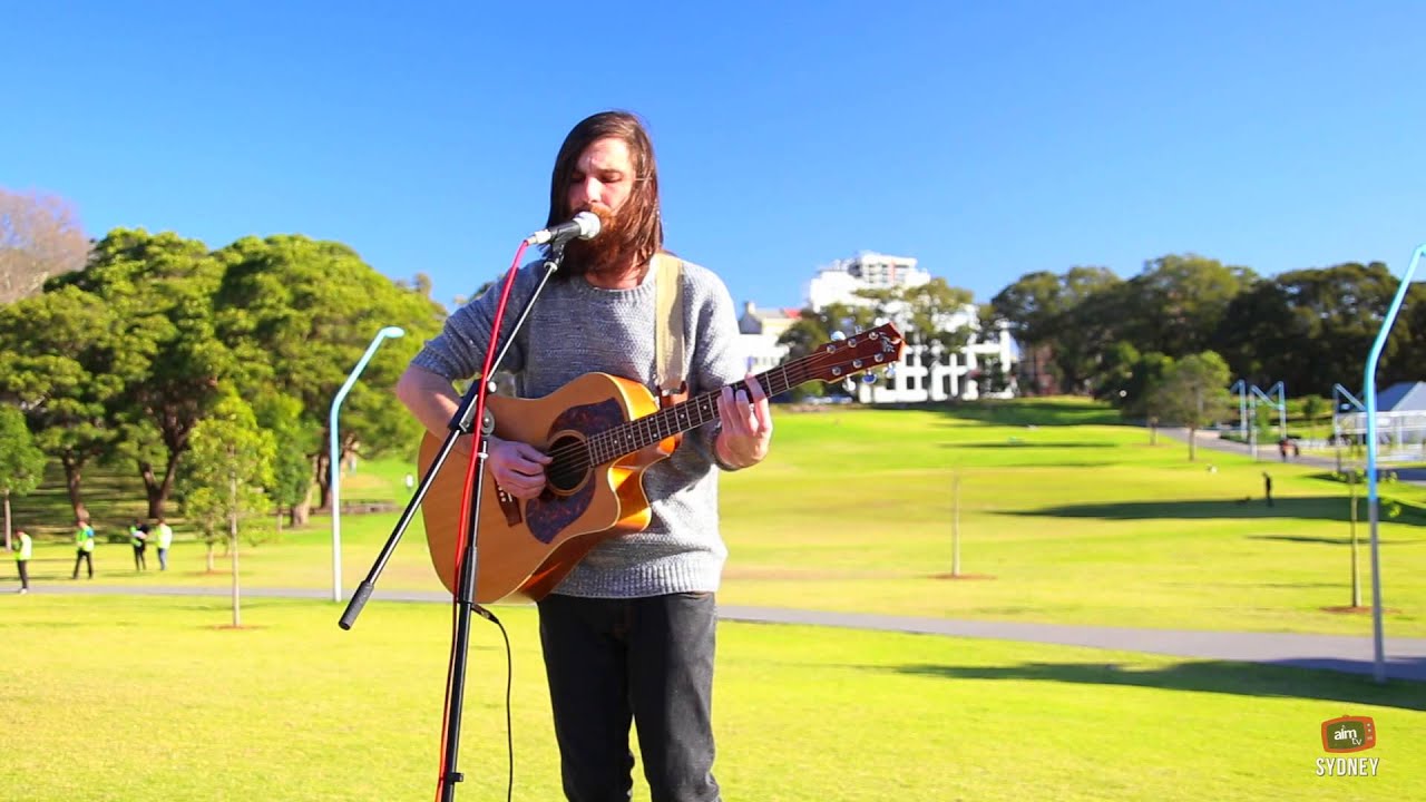 Gorillaz - 19-2000 - Cover