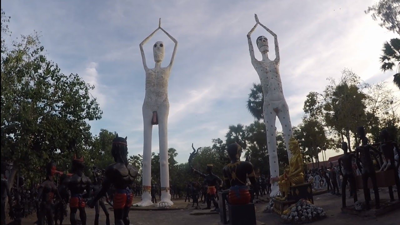 61 - Wat Phai Rong Wua - huge very interesting temple in Suphanburi province