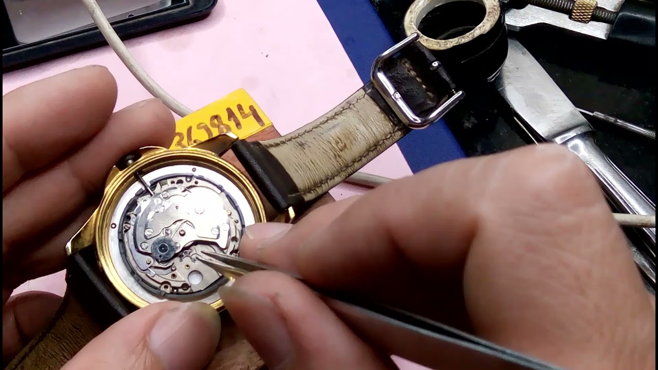 bắt bệnh đồng hồ cơ tự dưng không chạy /I caught the mechanical WATCH suddenly didn't run