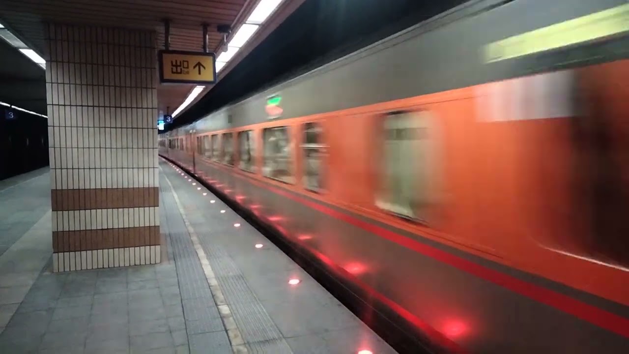 本人拍攝本頻道2063部台鐵列車177次本務E500型-E500型PP自強號花蓮經山線往斗南115/2/6台鐵萬華站通過