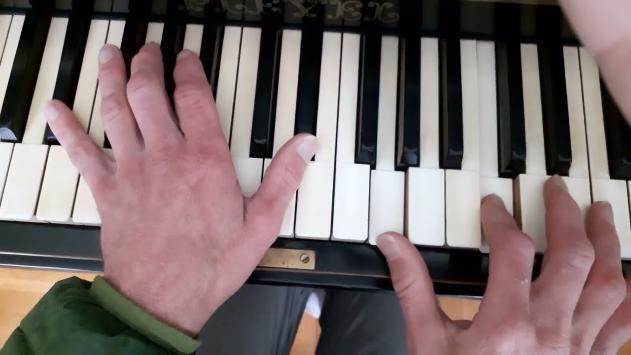 melodybook
Smalltown Boy - Somerville/Steinbachek/Bronski, elements of chords on the piano