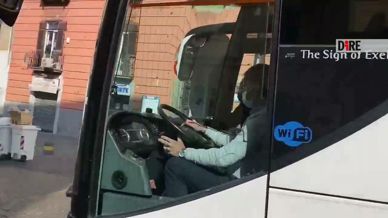 Napoli - Protesta conducenti bus turistici (20.04.21)