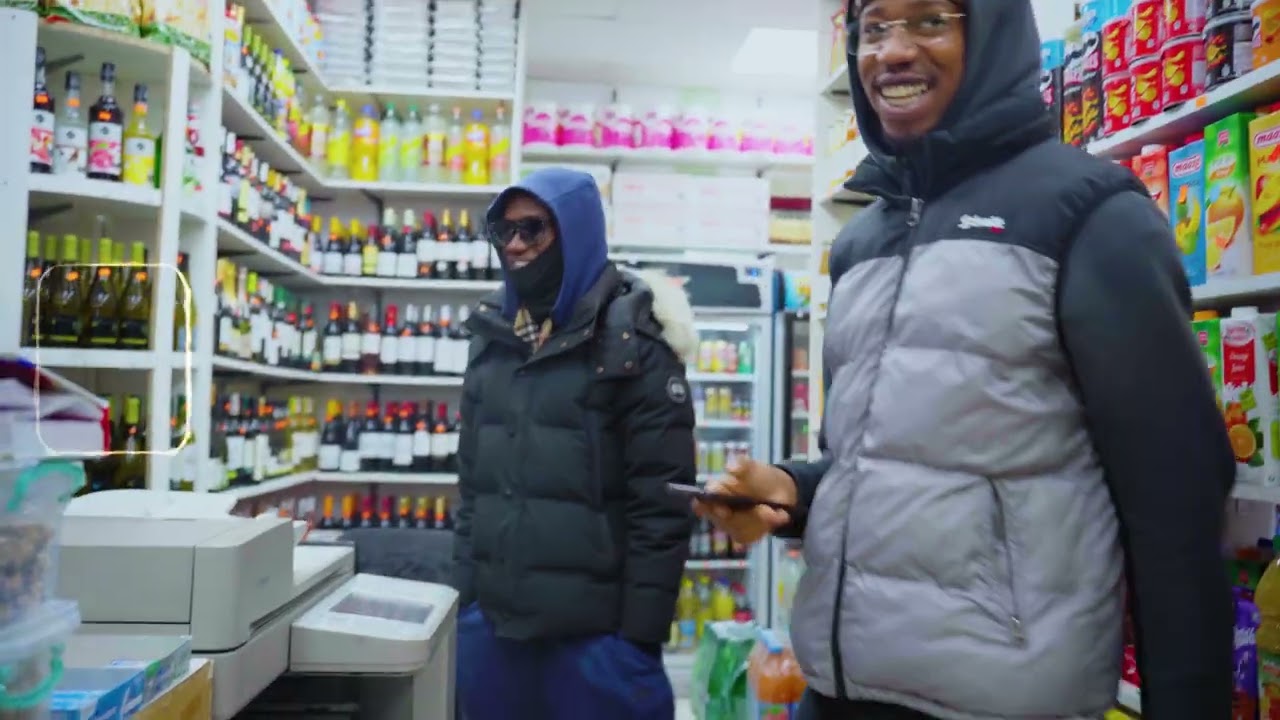 AFFAM&Eacute; - FREE (Clip officiel)