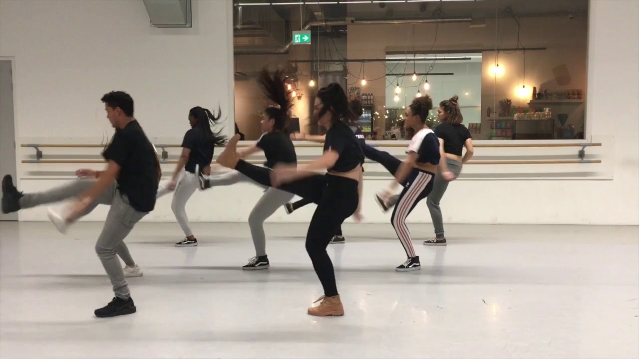 Mr. Eazi ft. Lotto Boyzz and M.O - Bad Vibes | routine by Marthe Vangeel and Facu Vera Ramirez