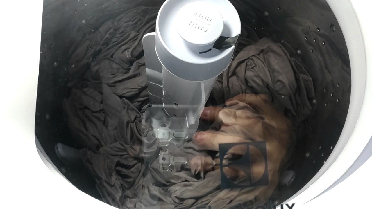 Lava e Seca Top Load Electrolux LSW15 - Lavando e Secando Lençois