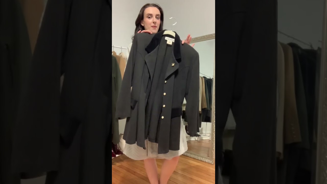 Styling a Vintage Blazer as a Dress 🖤🤍