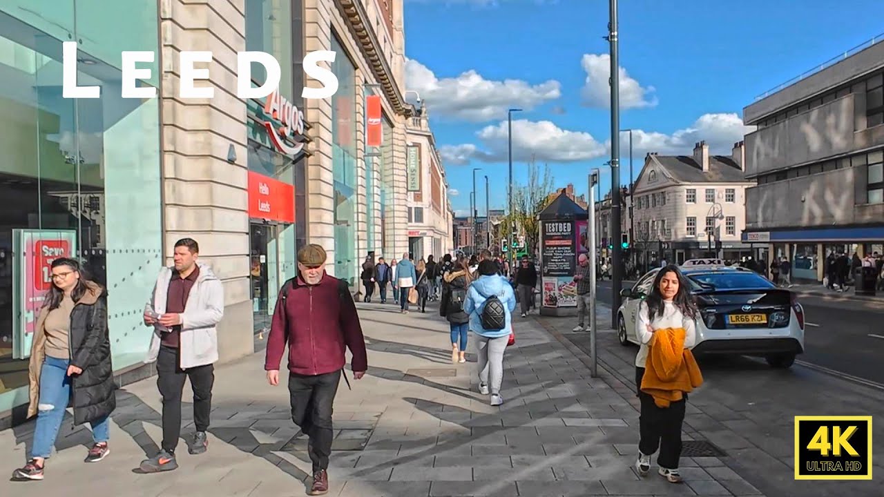 🇬🇧 Walking through Leeds city centre form alleys & arcades to main streets