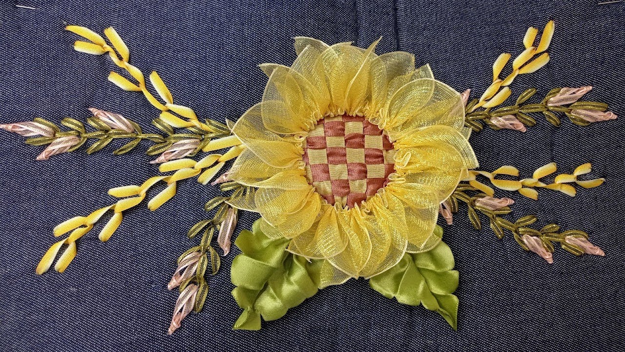 # 108 GIRASOL DE LISTÓN EMBROIDERY (DISEÑO TARJETERO)