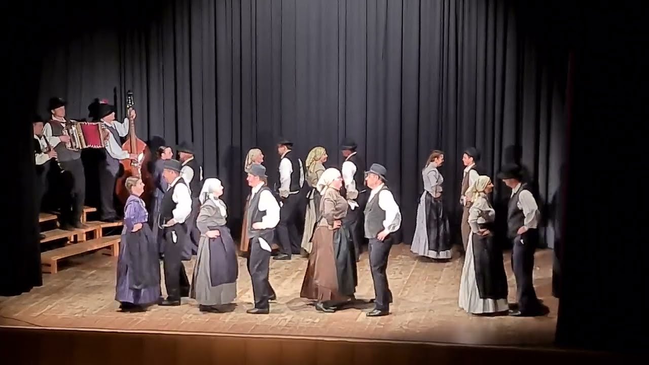 FOLKLORNA SKUPINA KUD KEBELJ - GREMO NA &Scaron;TAJERSKO