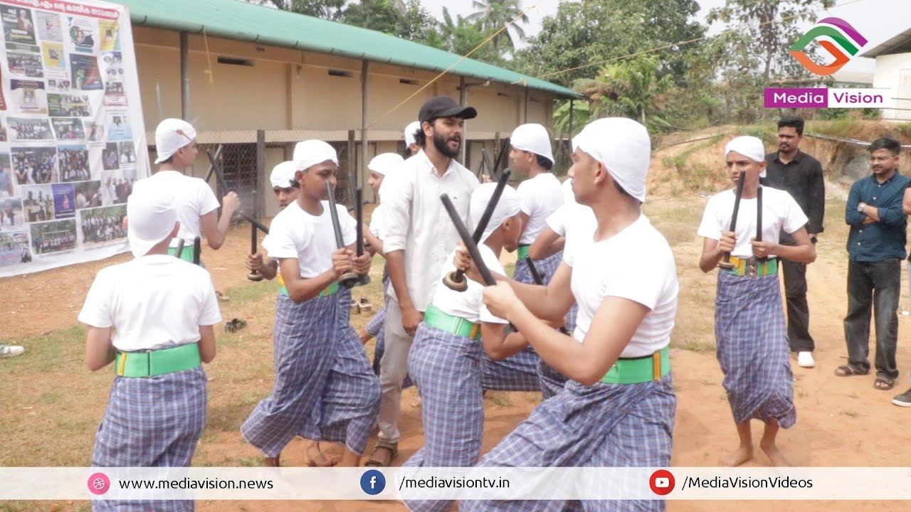 കോൽക്കളി ആവേശത്തിലലിഞ്ഞ് ഒന്നാം വേദി; പേരോട് സ്കൂൾ ജില്ലയിലേക്ക്