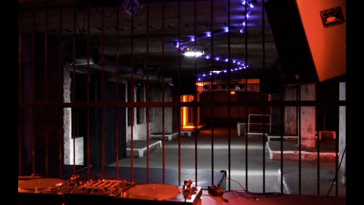 CHRISTIAN WUNSCH. XTRAVISION MIX LIVE AT TRESOR (BERLIN) 2019. ONLYTEKNO COLLECTION 909