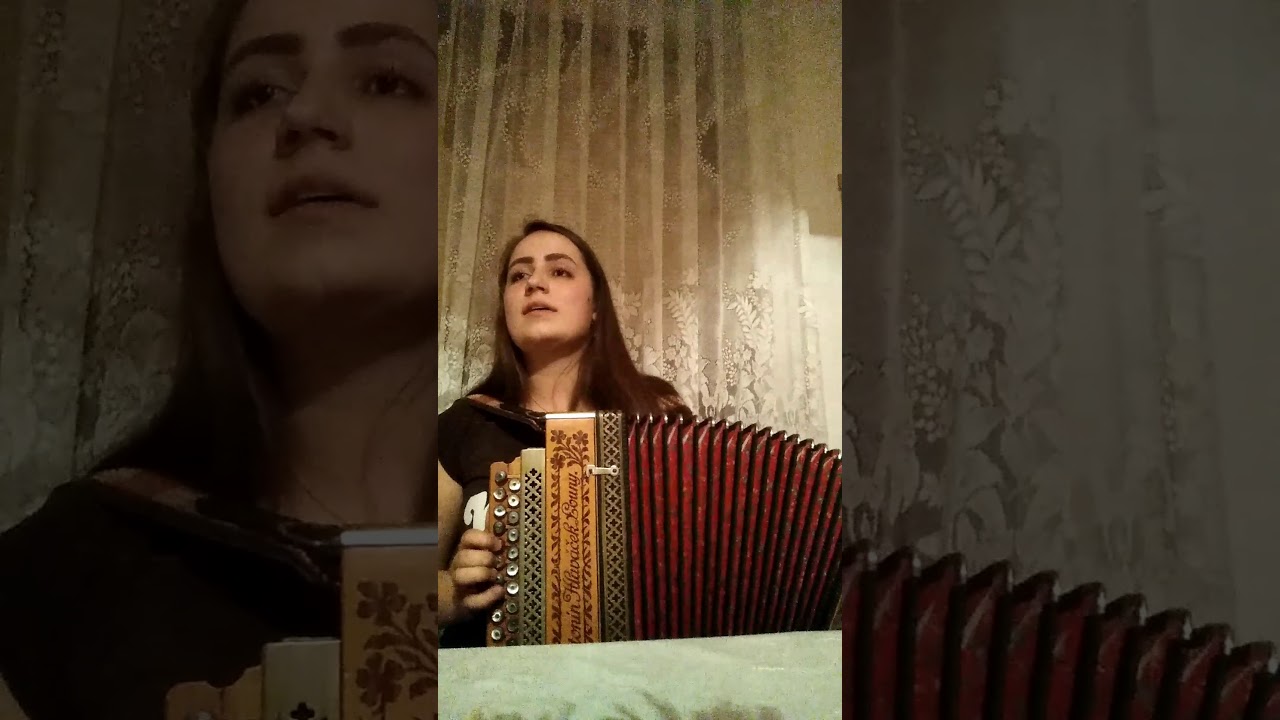 Katarína Vajčovcová - Tečie potôčik bublavý