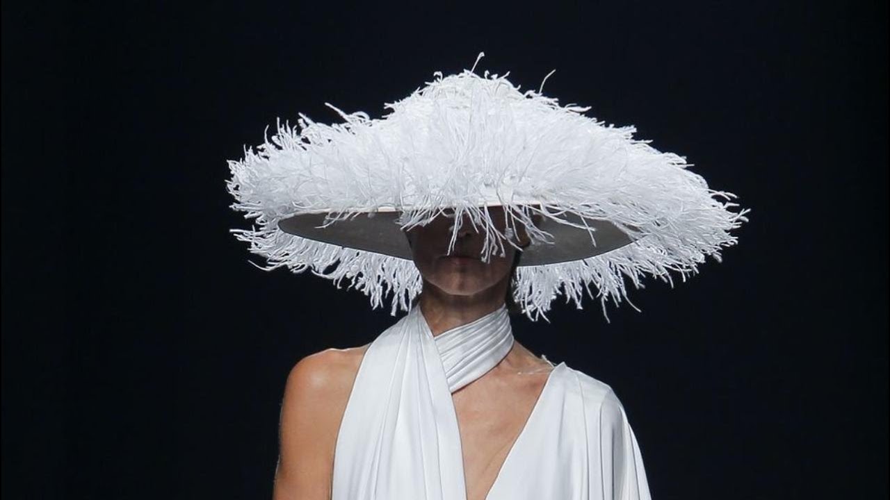 ISABEL SANCHIS - SPRING SUMMER 2022