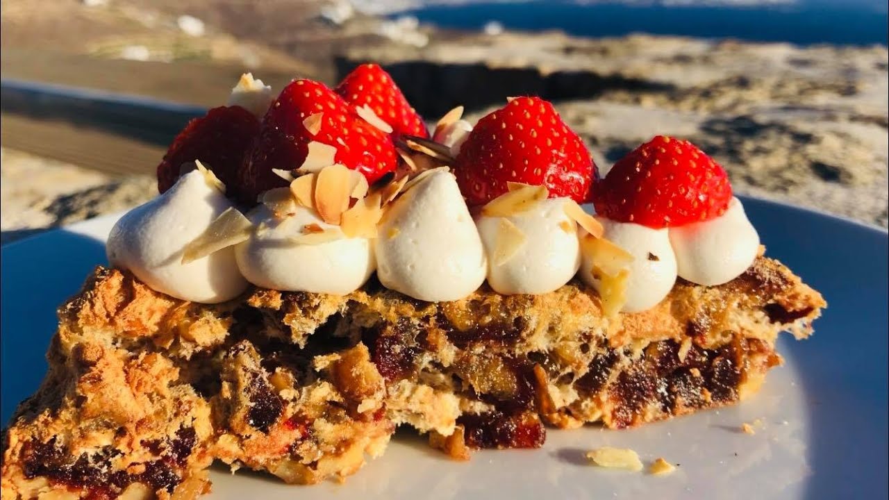 Date pie with cream frosting by foodNezz