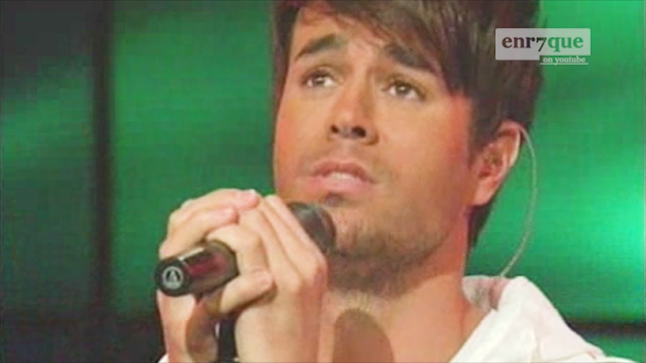 Enrique Iglesias & Sean Garrett - Away (LIVE)