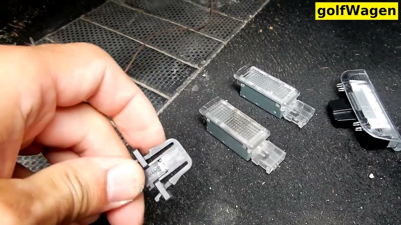 VW Golf 7 montáž osvetlení nohy + kódování VCDS