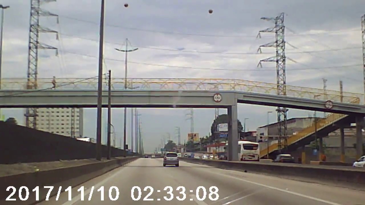 SAINDO DA RODOVIA PRESIDENTE DUTRA E ACESSANDO A LINHA VERMELHA, SENTIDO CENTRO
