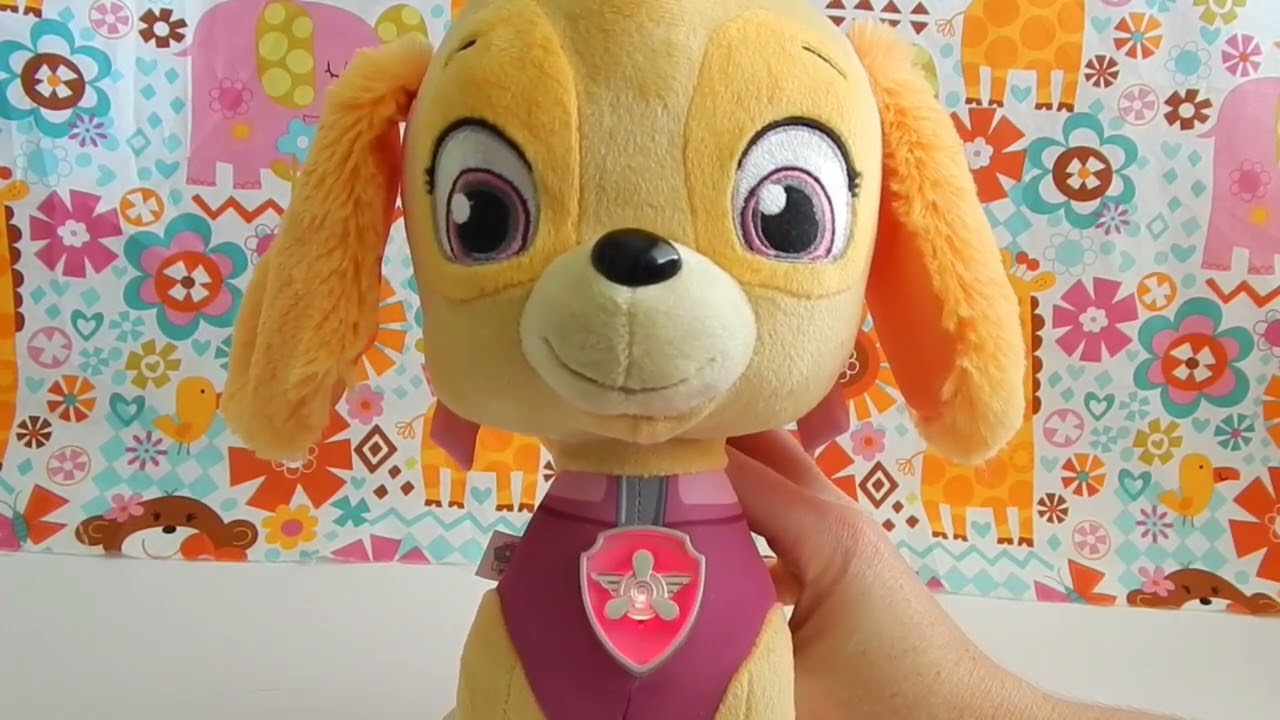 Paw Patrol peluche de Skye que habla 2 idiomas inglés y francés 