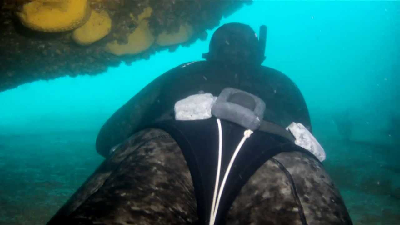 Prueba del traje Tracina de Cressi con el gallego Ricardo Gonzalez