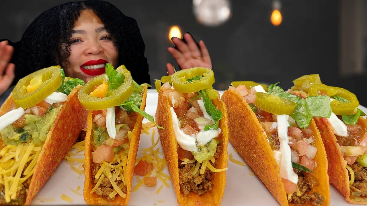 [ASMR] Crunchy Loaded Tacos (crunchy eating sounds) Mmm ASMR