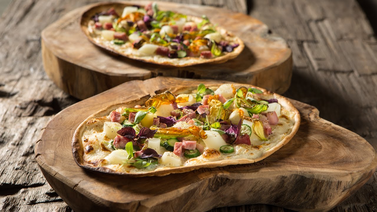 Flammkuchen met asperges