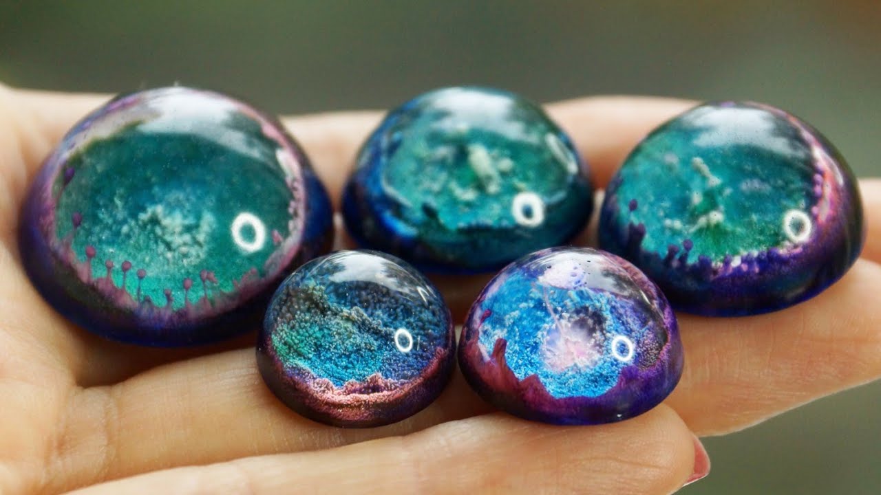 Epoxy resin + Magnetic Sand /  Alcohol ink / 10 CHEAP AND EASY DIY JEWELRY IDEAS