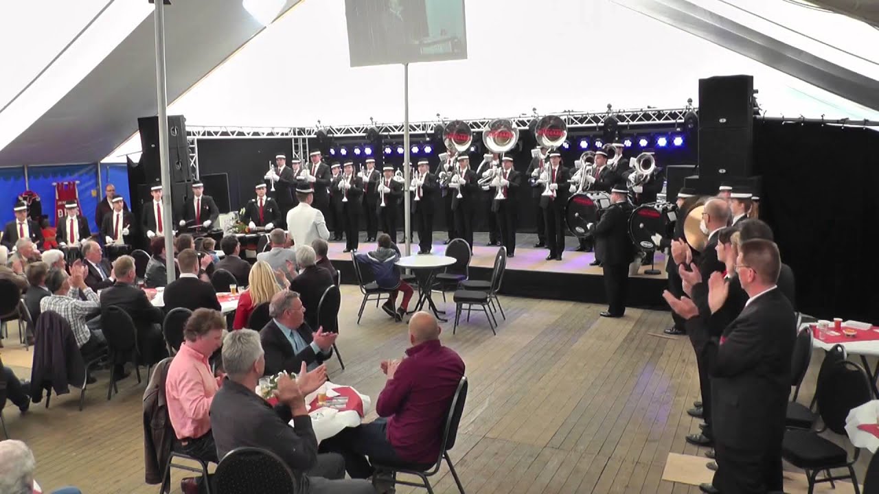 Leinegarde 2013 - 'rolling in the deep' - 'Staying alive' - 'Dixie Medley'