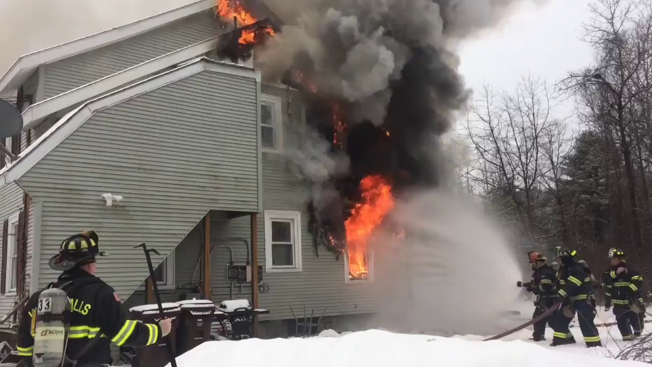 *On Scene* South Glens Falls Fire, Working Structure Fire, 2-22-18