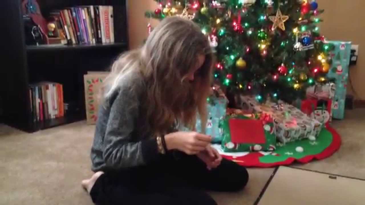 Christmas Day Scavenger Hunt for Taylor Swift Tickets!