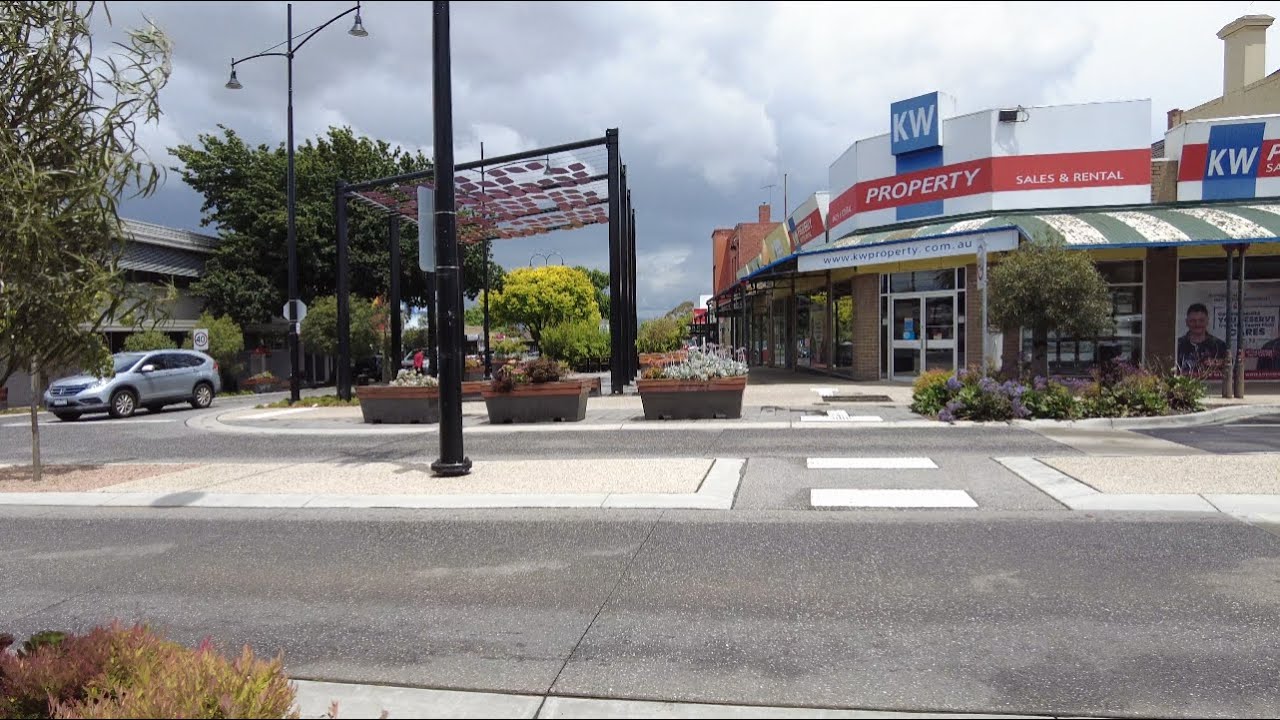 Morwell Town Centre Walking Tour | Victoria Walking Tour | Morwell Victoria Australia
