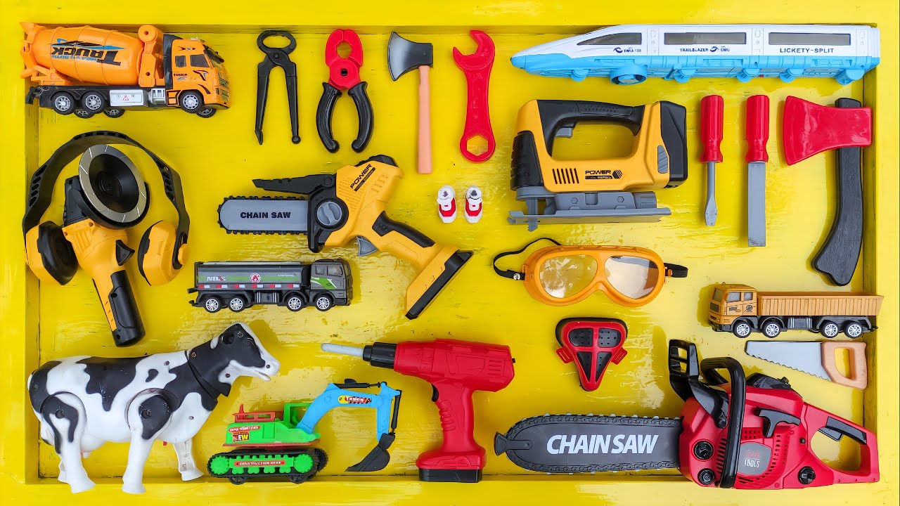 Collection of Repair Tools, Elektrik Drill, Electric Saw, Hammer With Wriench,Pliers,Hacksaw