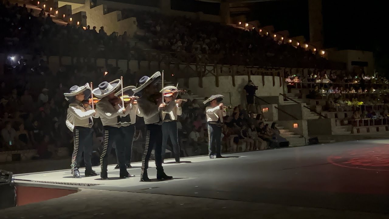 Toro Relajo - Xcaret México Espectacular Show