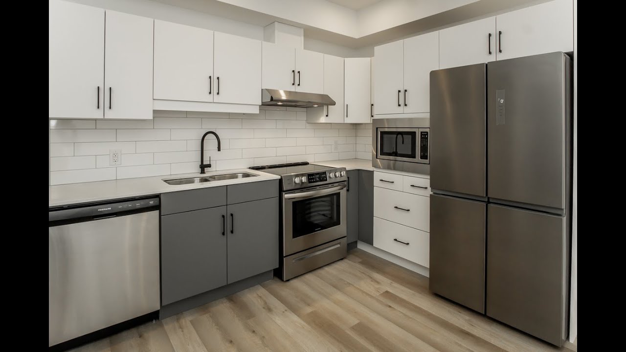 For Rent at 710 Westminster Ave Beverly 2 Bedroom – Wheelchair Accessible with Black Accents