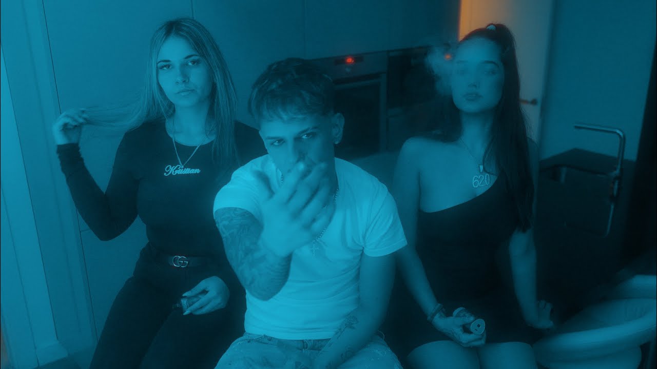 BOTA BOTA 🍑 - Kriistian (Video Oficial)