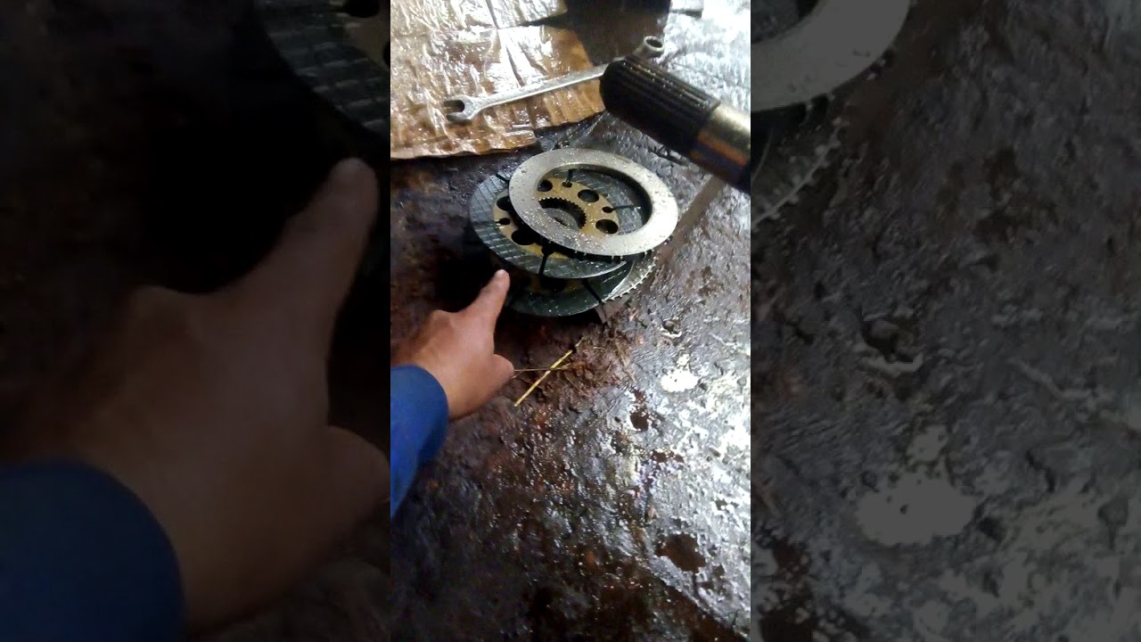 Trocando disco do freio da retro escavadeira case 580m