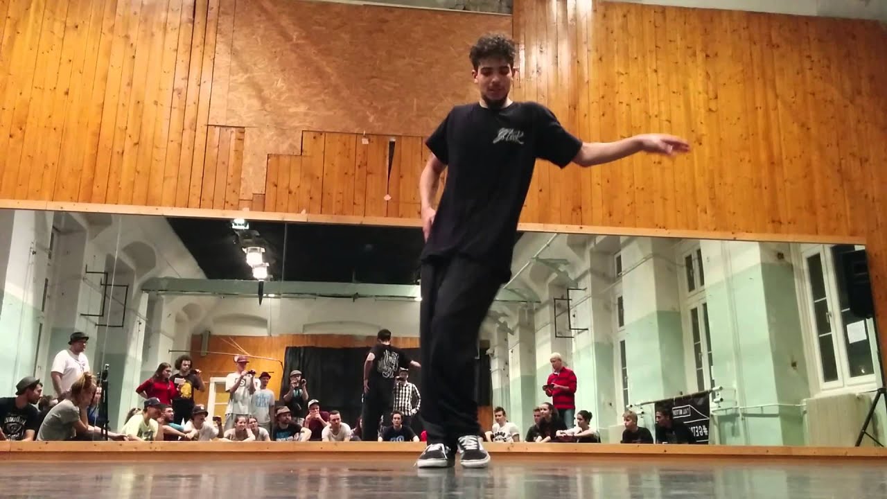 Greenteck, doing what he does best, freestyle dance following his workshop in Budapest