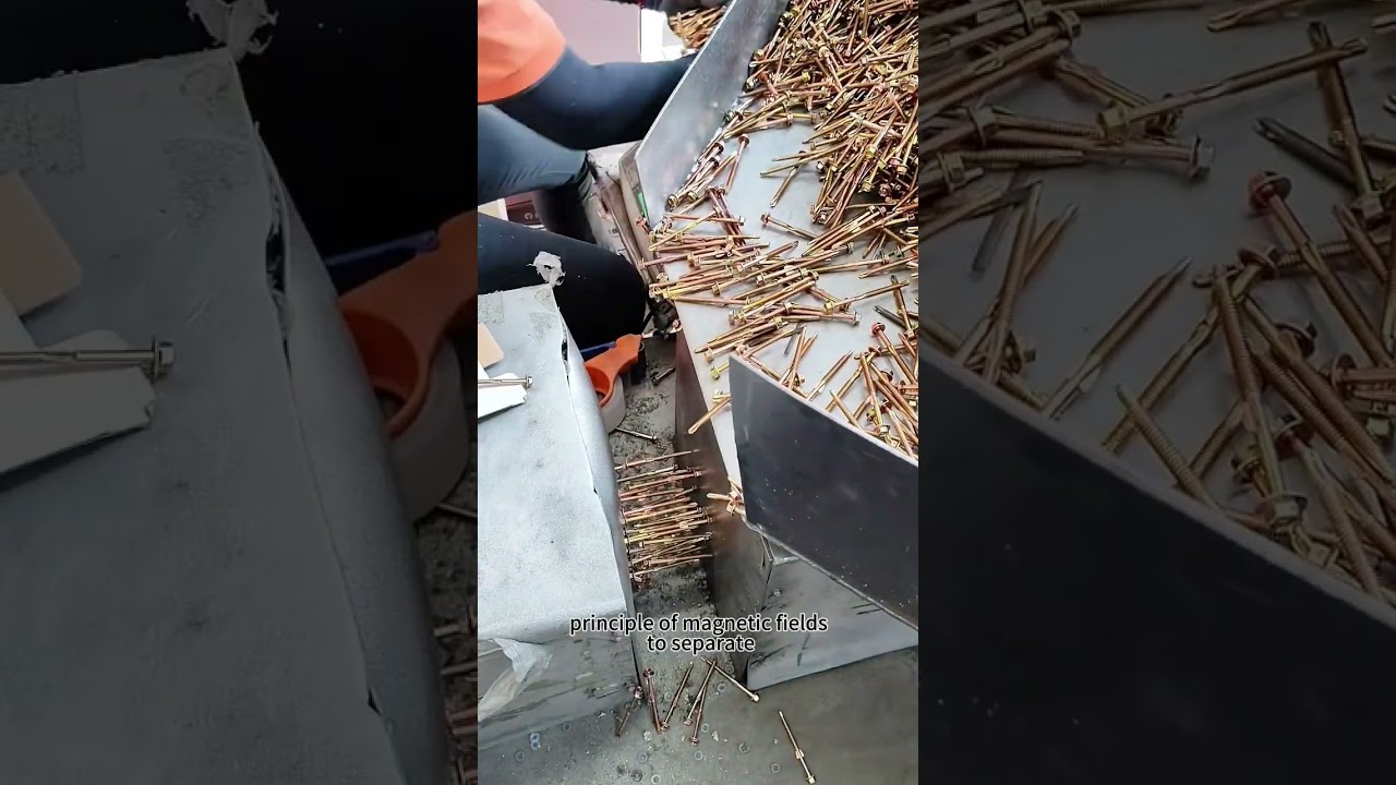 Magnetic sheet separator