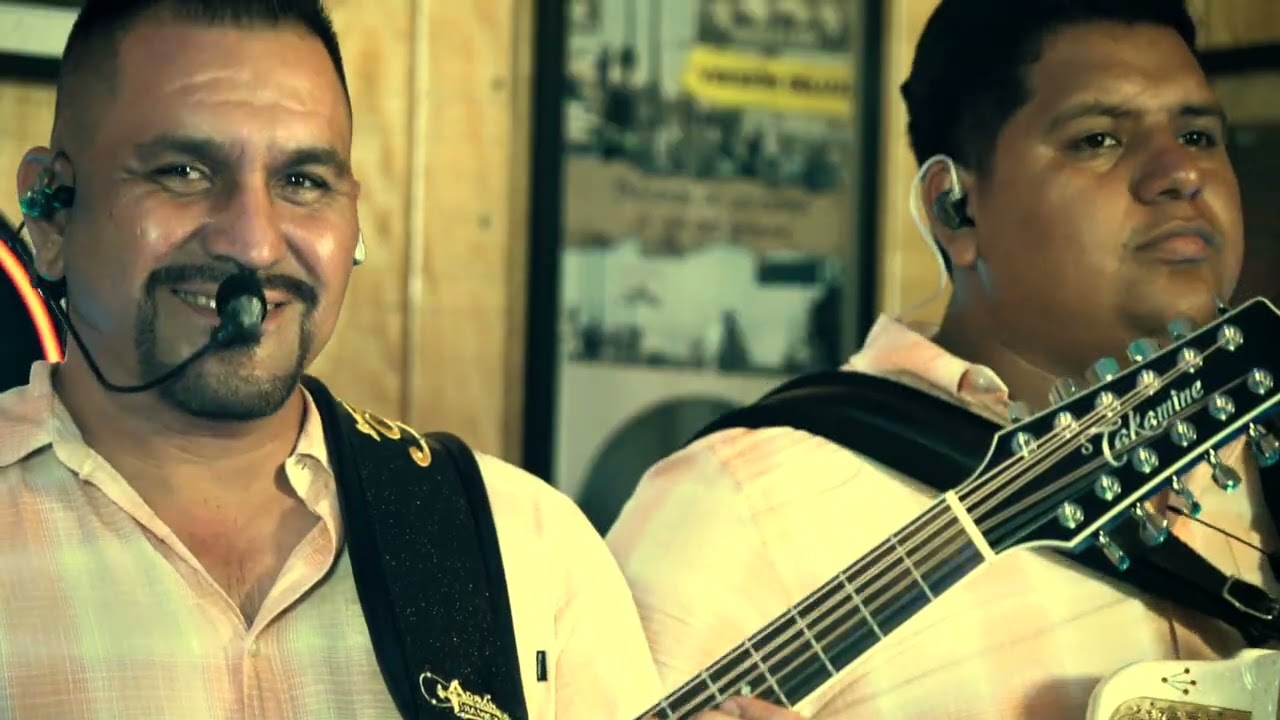 Traviezoz De La Zierra -El Carton De Cuartitos(VideoOficial)TDLZRecords